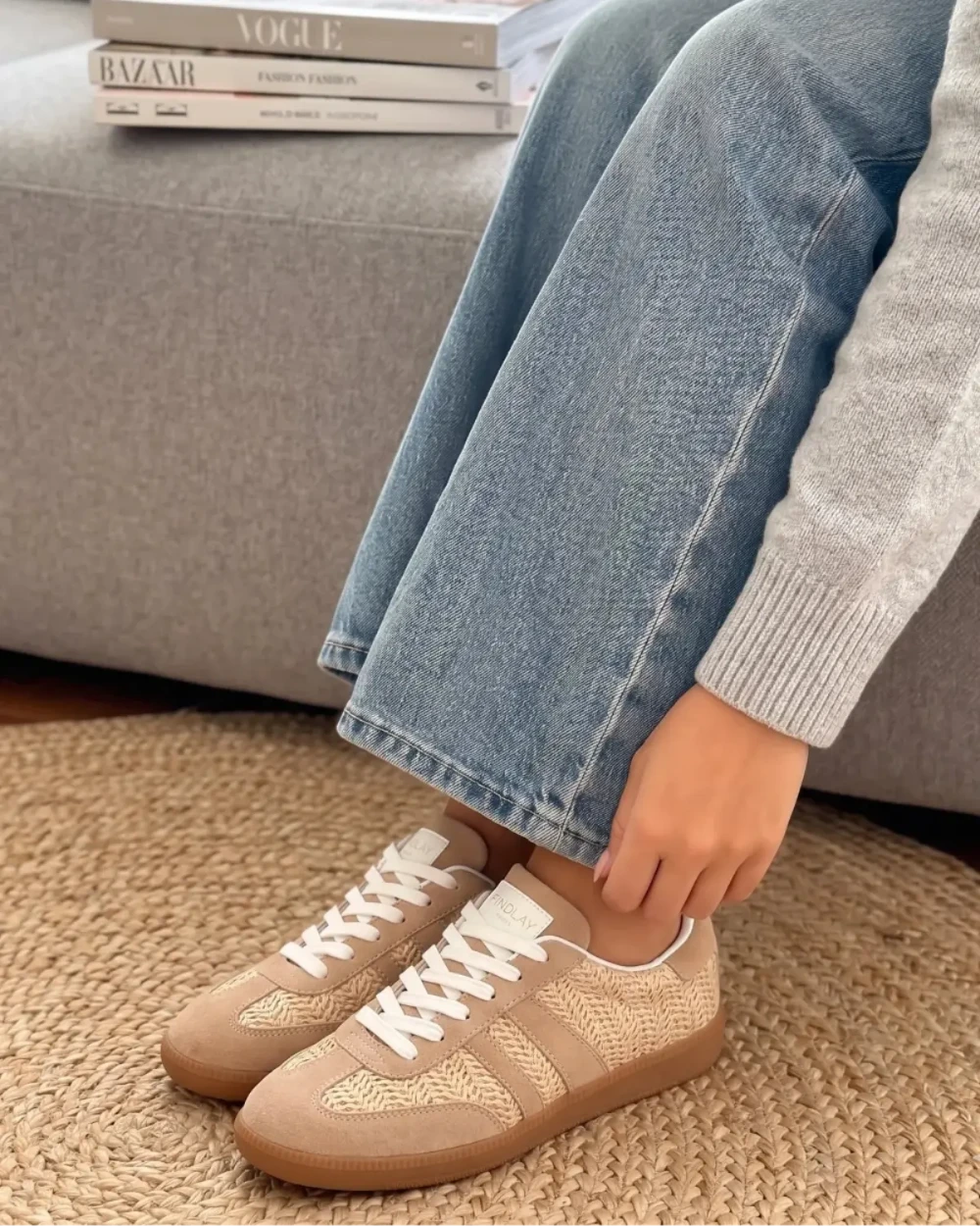Sneakers "VICTORIA" Beige